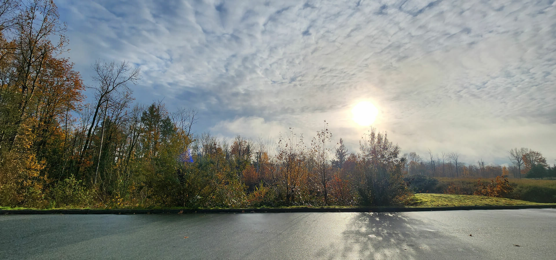 Sun above Deroche canal